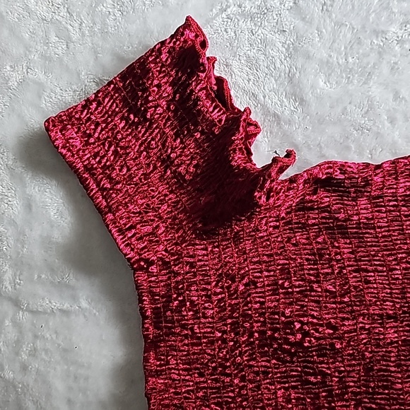 Design Lab Off the Shoulder Velvet Burgundy Crop Top - Picture 2 of 4